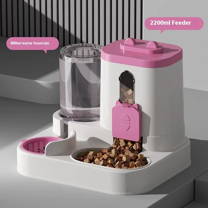 Upgrade your pet's mealtime with our Automatic Cat Feeder & Water Fountain Set! 🐾💧 Perfect for both cats and dogs, made from food-grade plastic with a convenient gravity feed design! 🐱🐶✨